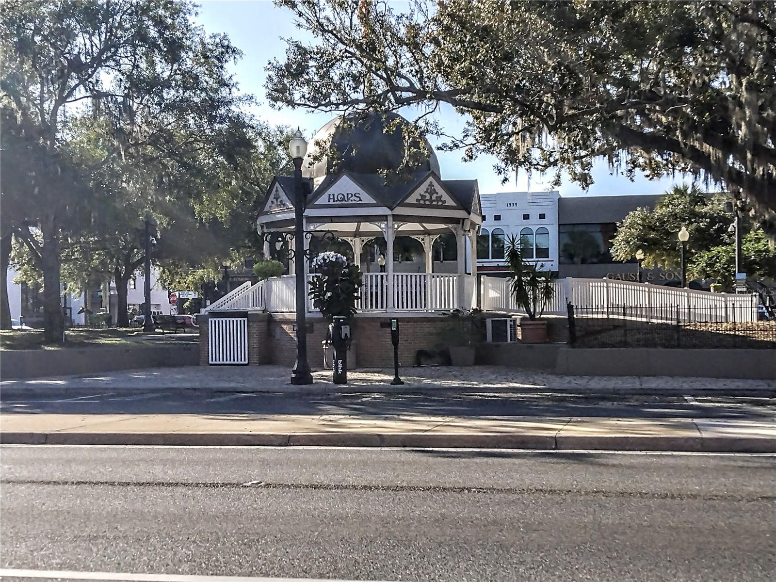 1122 NE 9TH ST, OCALA, FL, 34470