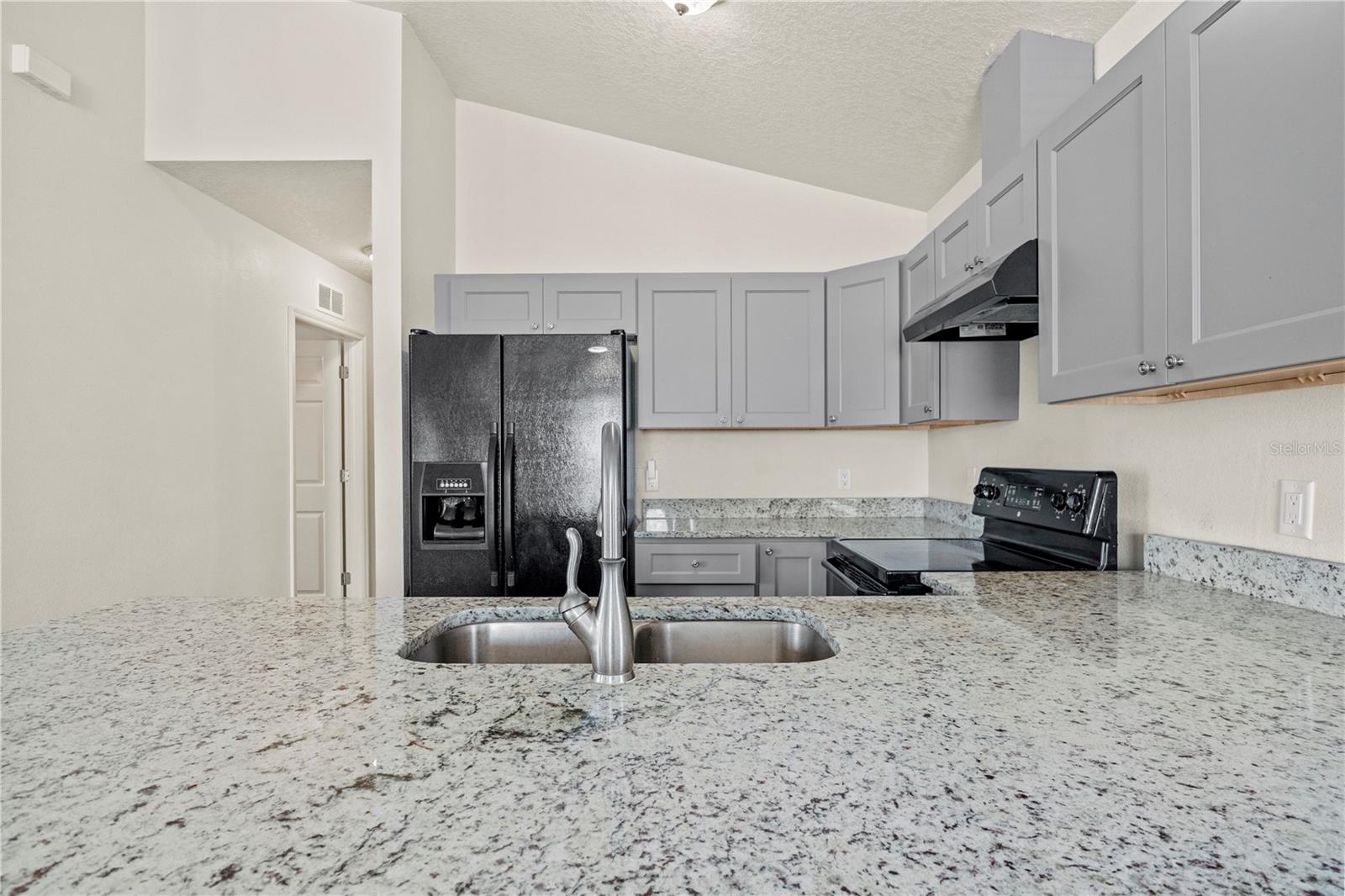 806 E LAURA ST, PLANT CITY, FL, 33563