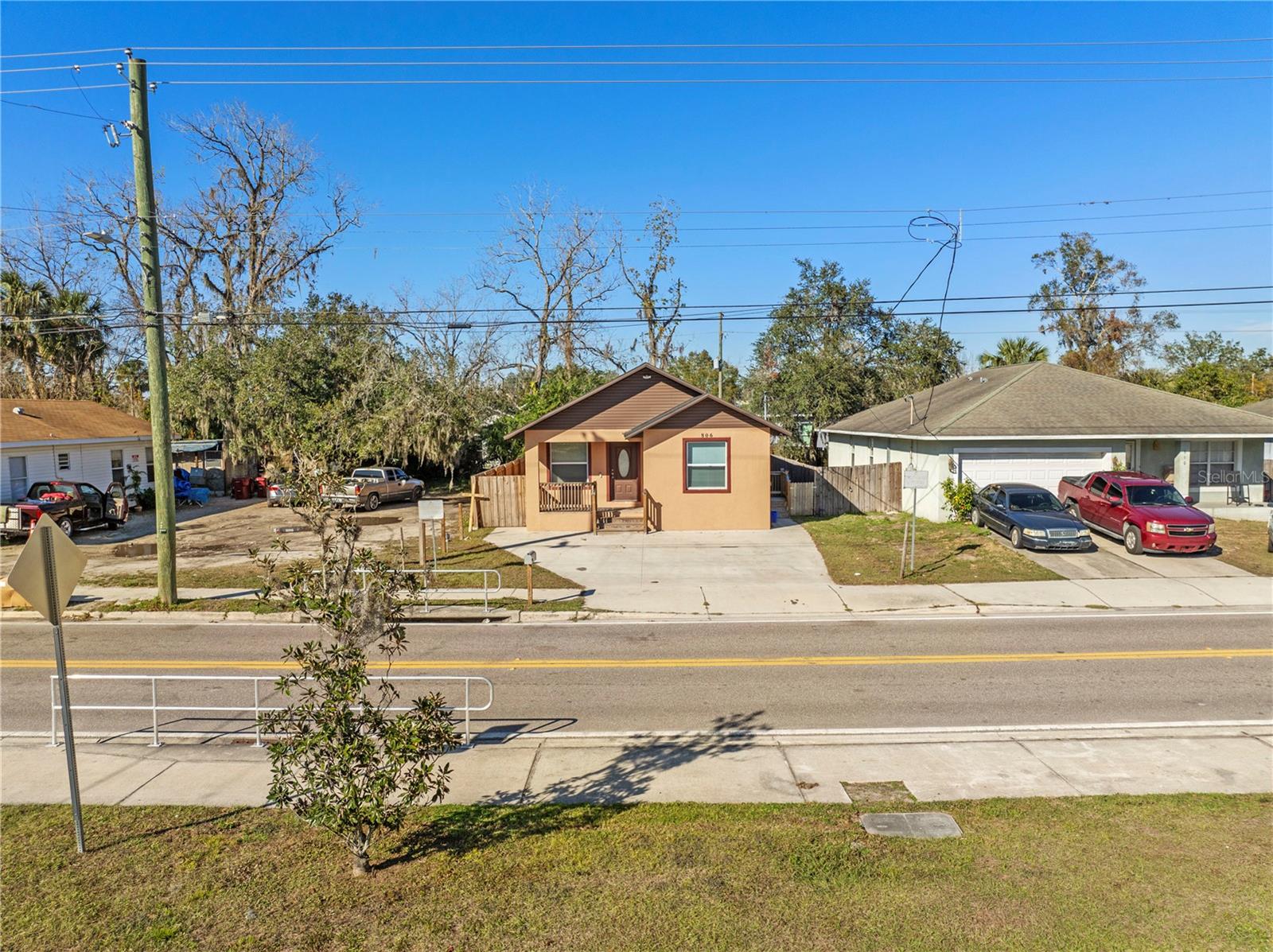 806 E LAURA ST, PLANT CITY, FL, 33563