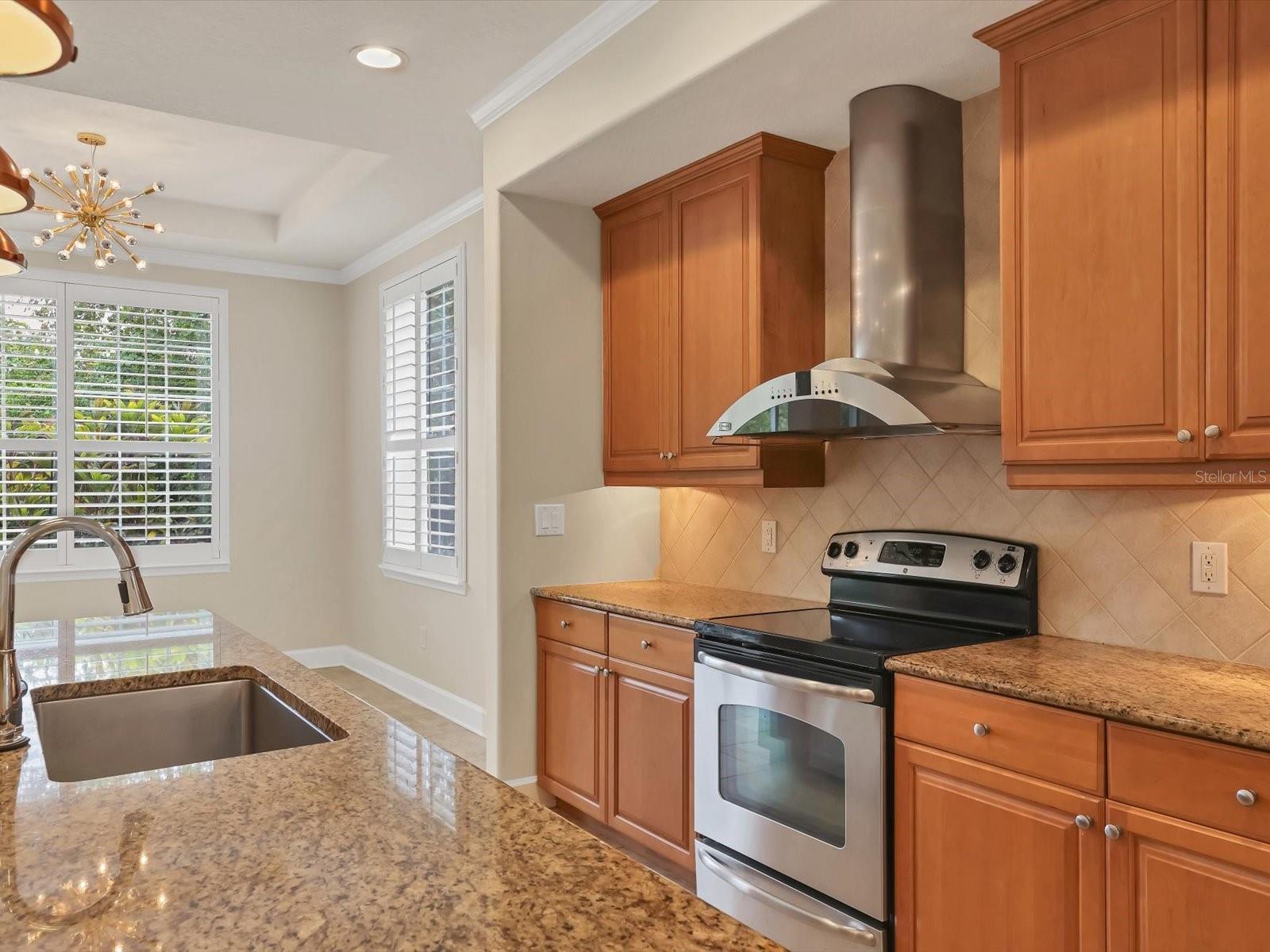 8023 ST SIMONS ST #8023, UNIVERSITY PARK, FL, 34201