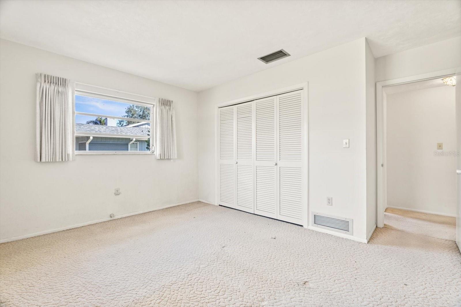 617 WHITFIELD AVE, SARASOTA, FL, 34243