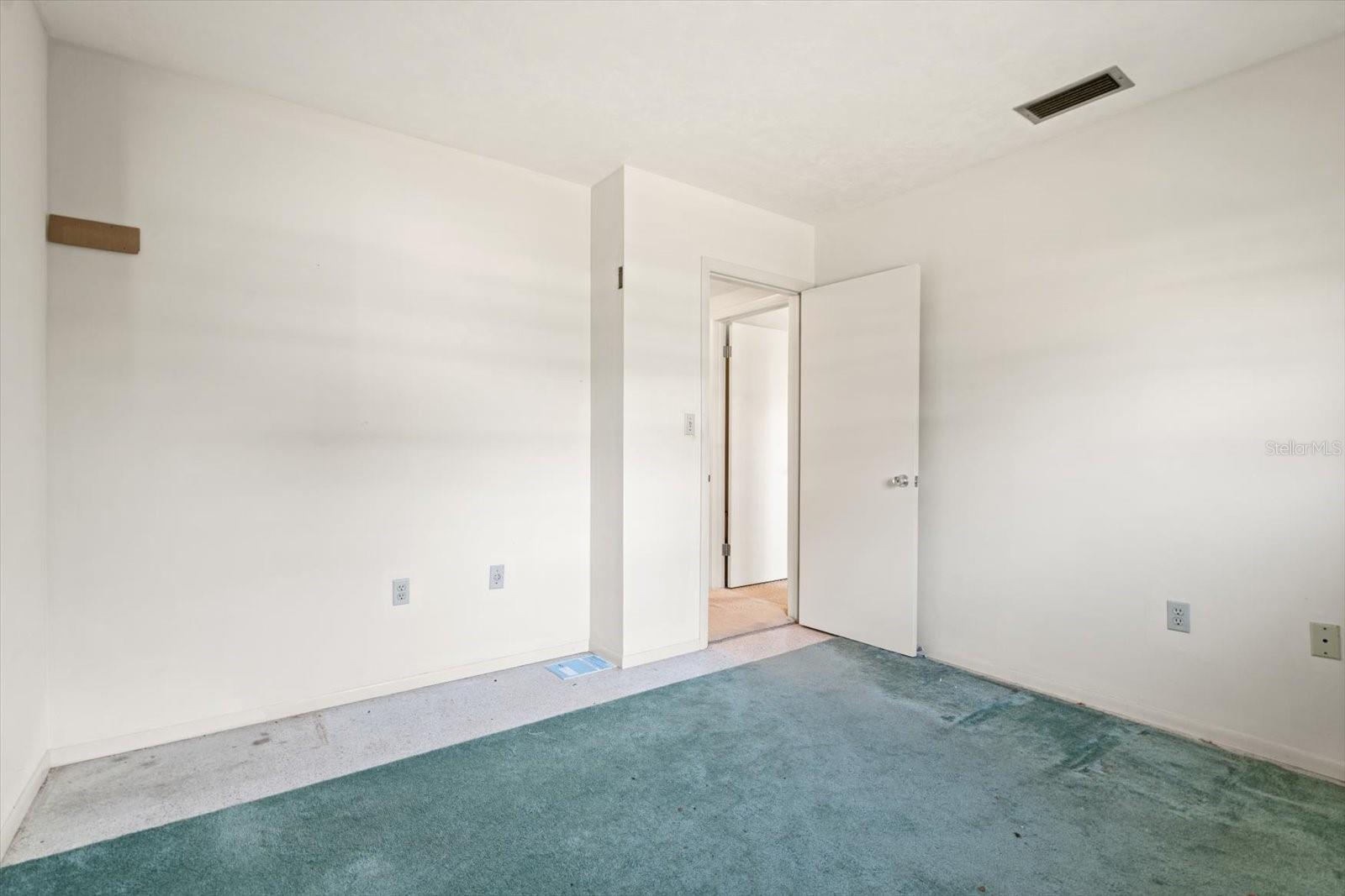 617 WHITFIELD AVE, SARASOTA, FL, 34243