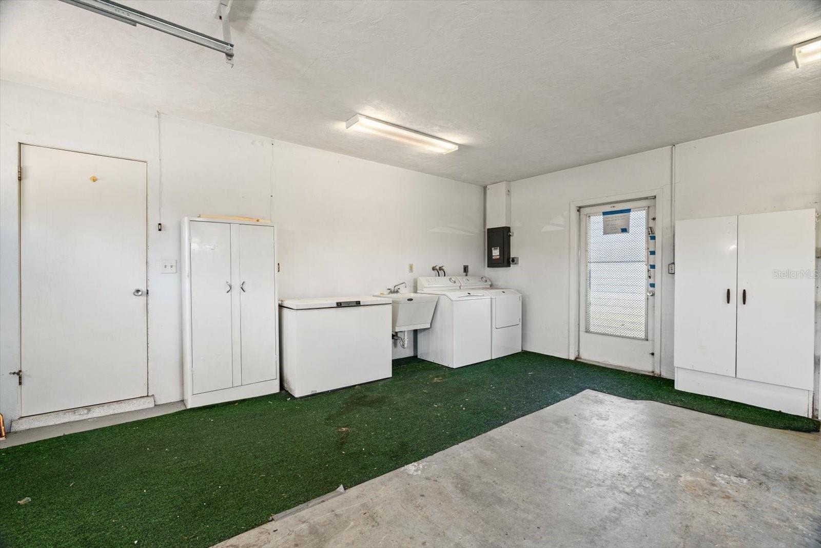 617 WHITFIELD AVE, SARASOTA, FL, 34243