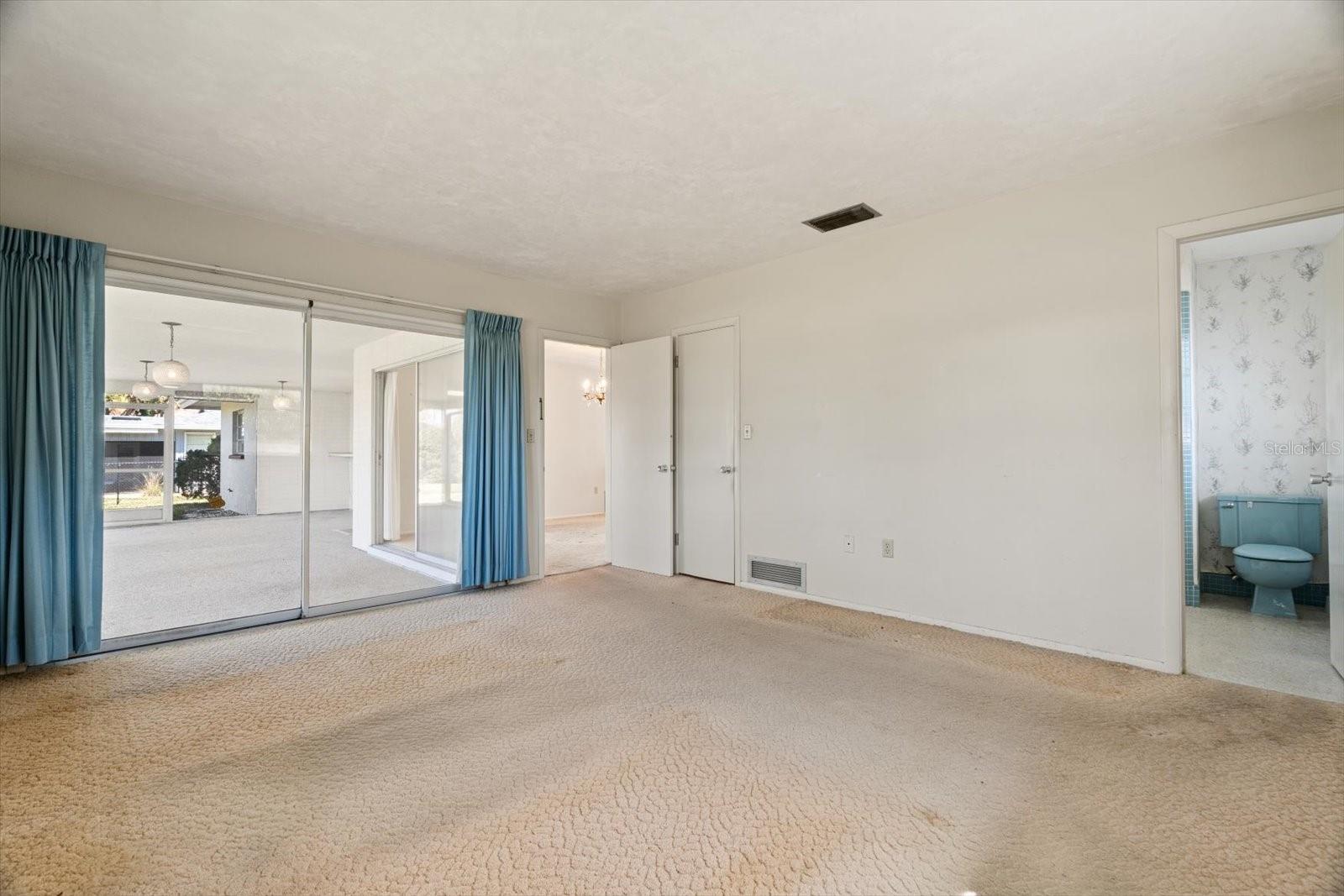 617 WHITFIELD AVE, SARASOTA, FL, 34243