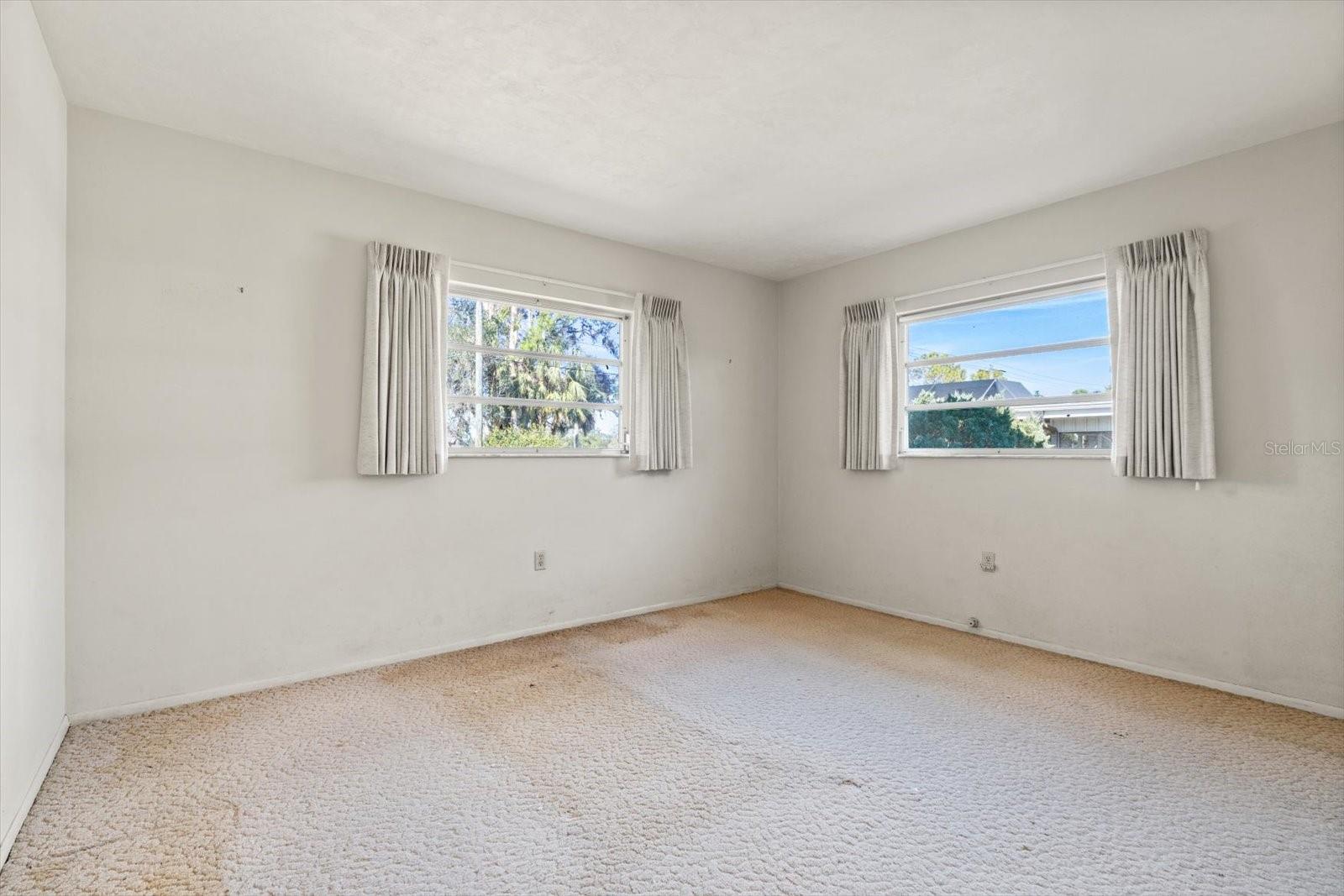 617 WHITFIELD AVE, SARASOTA, FL, 34243