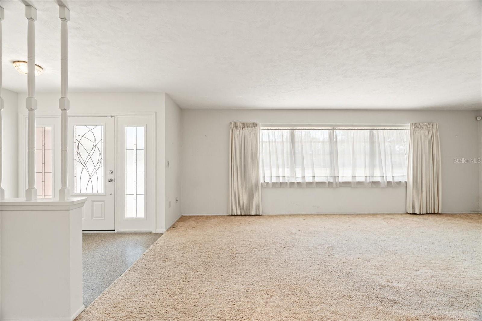 617 WHITFIELD AVE, SARASOTA, FL, 34243