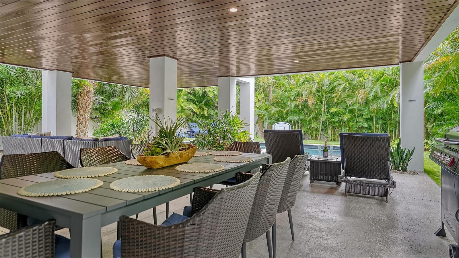 421 PINE AVE, ANNA MARIA, FL, 34216