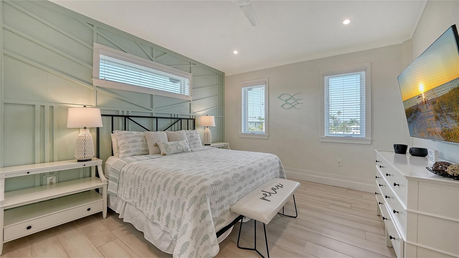 421 PINE AVE, ANNA MARIA, FL, 34216