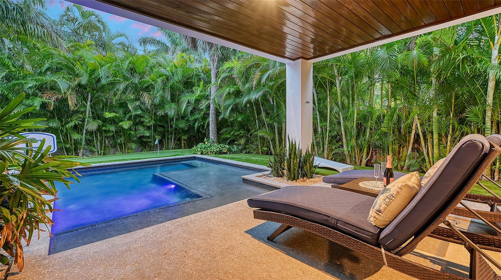 421 PINE AVE, ANNA MARIA, FL, 34216