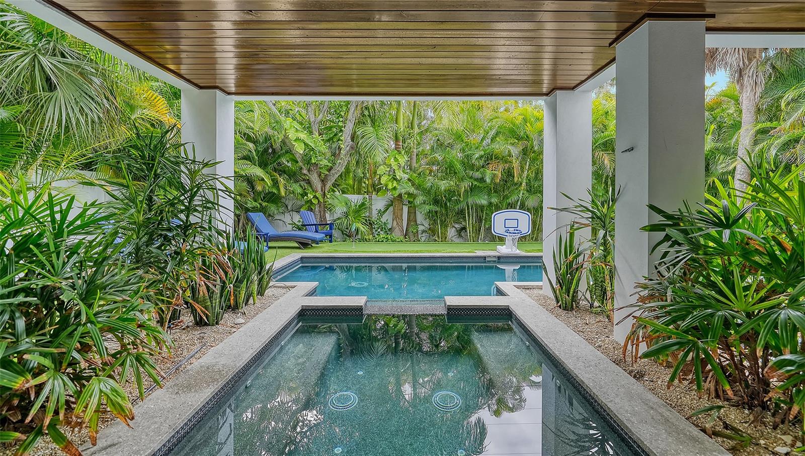 421 PINE AVE, ANNA MARIA, FL, 34216