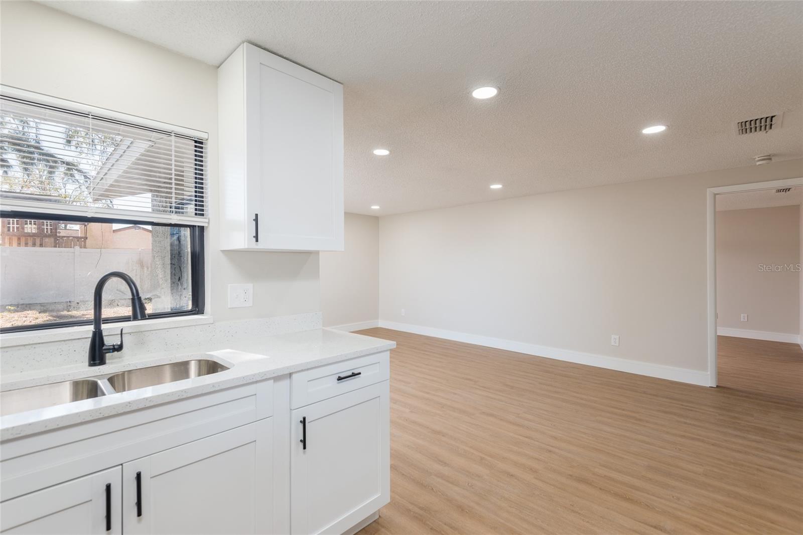 615 CEDAR GROVE DR, BRANDON, FL, 33511