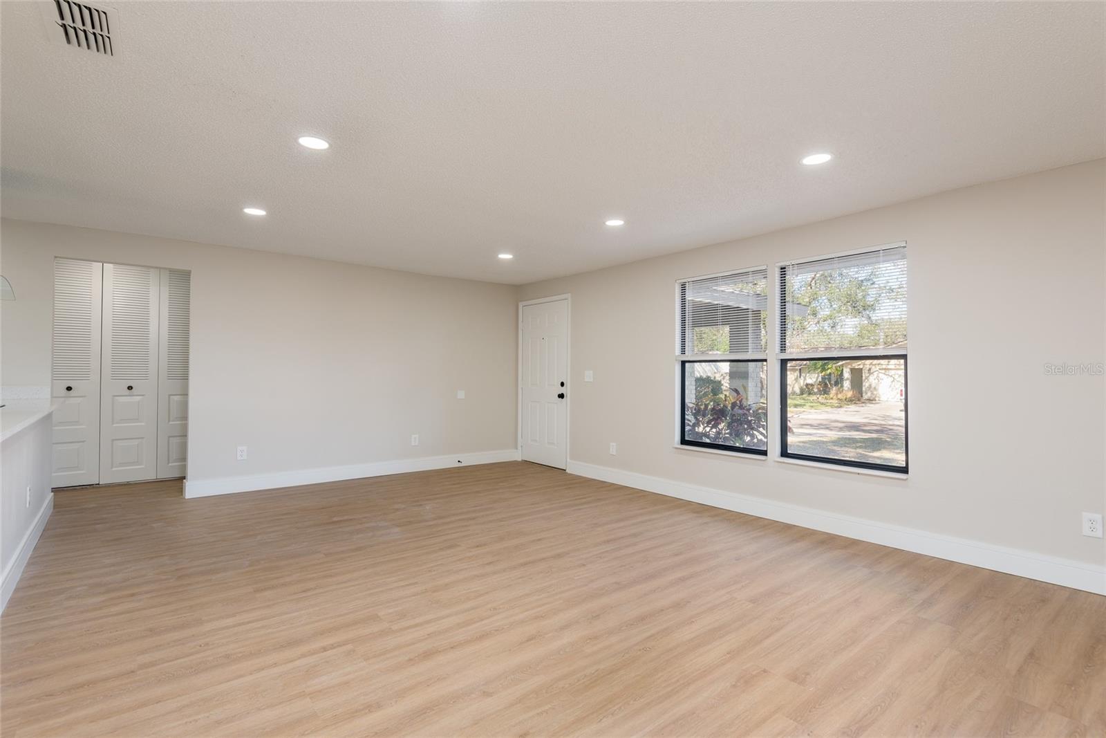 615 CEDAR GROVE DR, BRANDON, FL, 33511