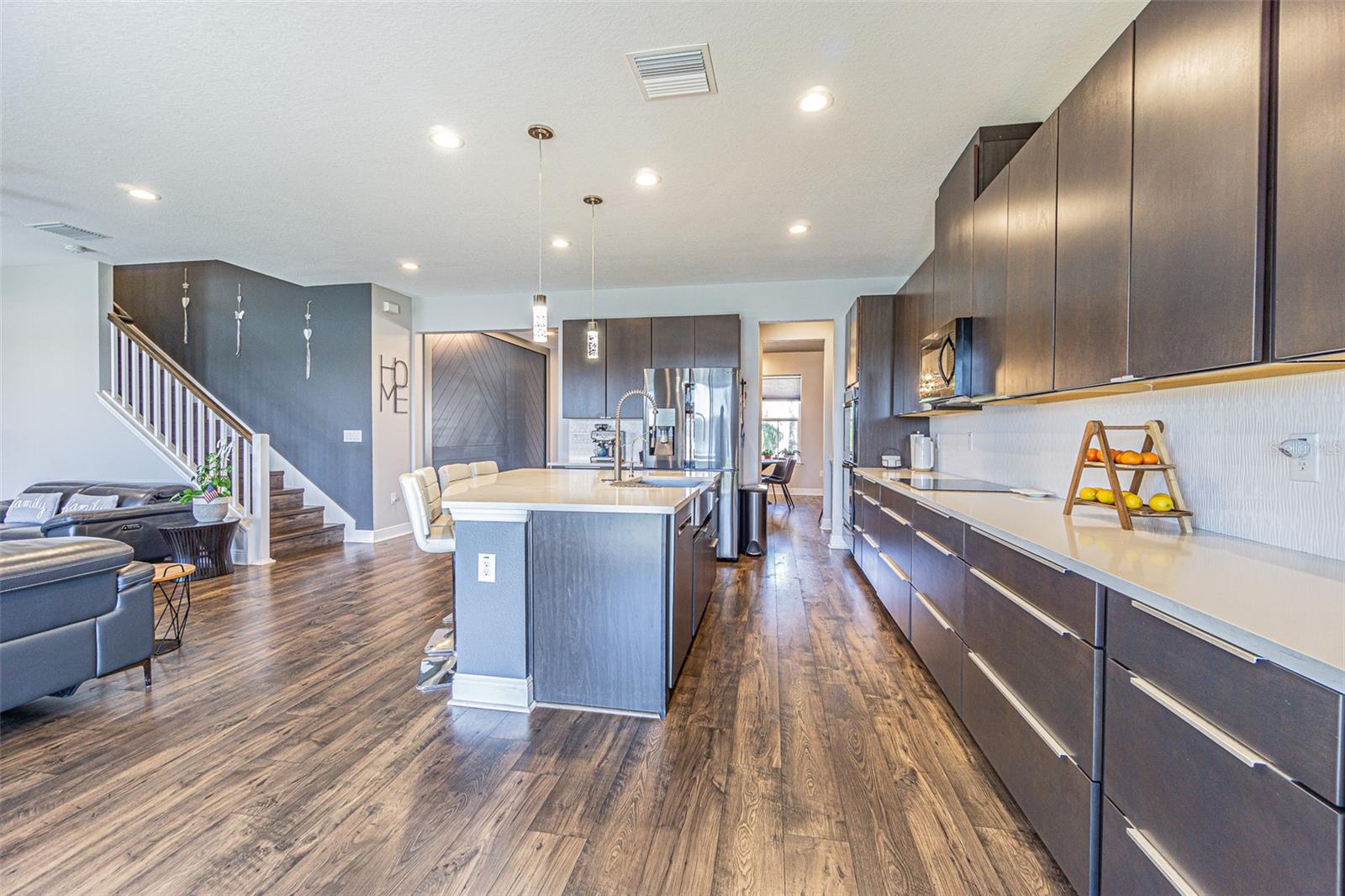 18304 ROSEATE DR, LUTZ, FL, 33558