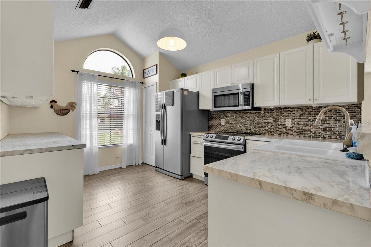 377 RIVER CHASE DR, ORLANDO, FL, 32807