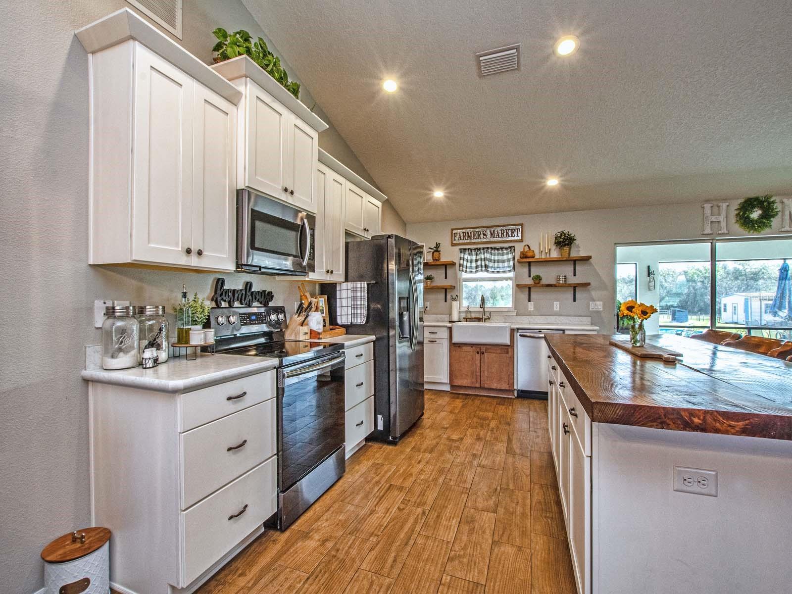 37146 CALHOUN RD, EUSTIS, FL, 32736