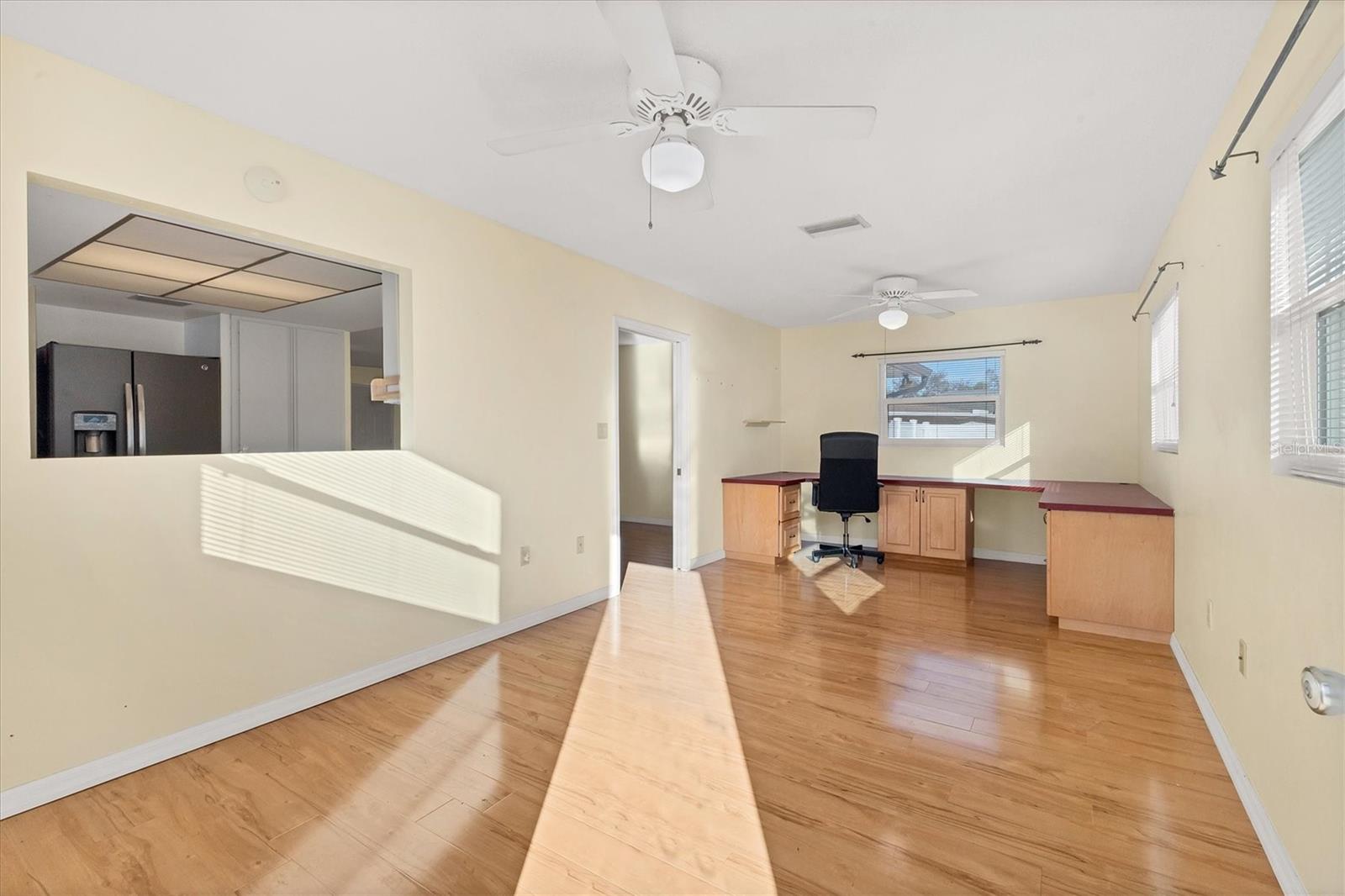 3762 SAN LUIS DR, SARASOTA, FL, 34235