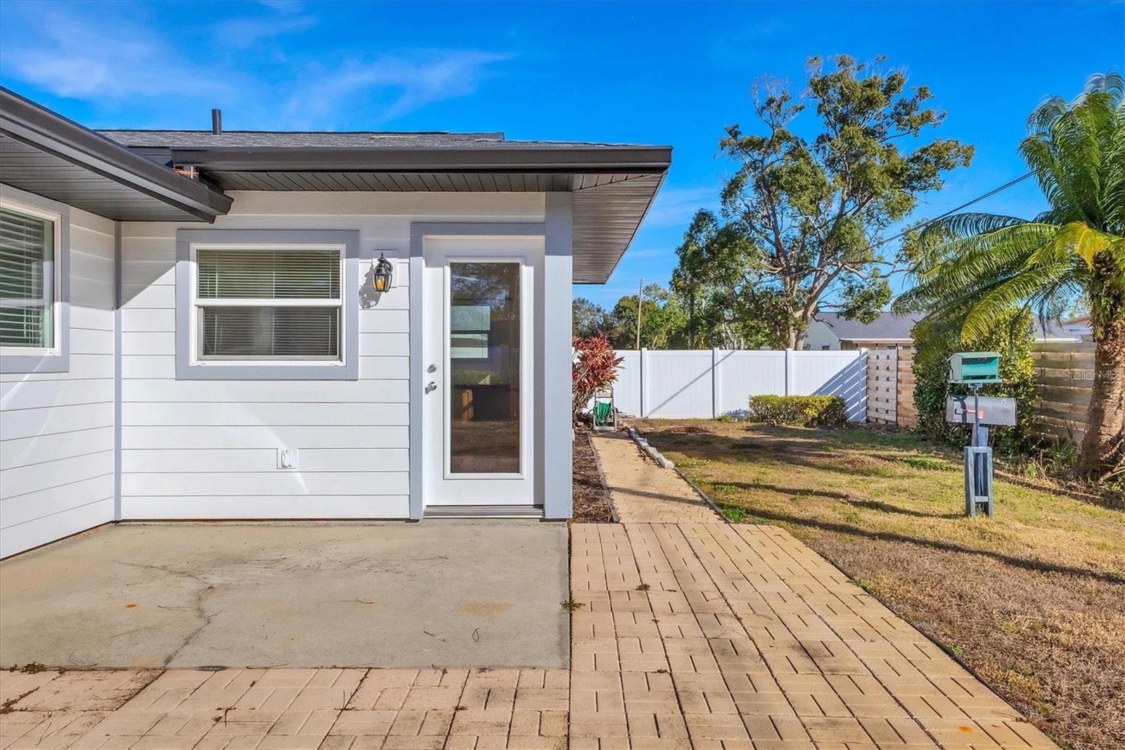 3762 SAN LUIS DR, SARASOTA, FL, 34235