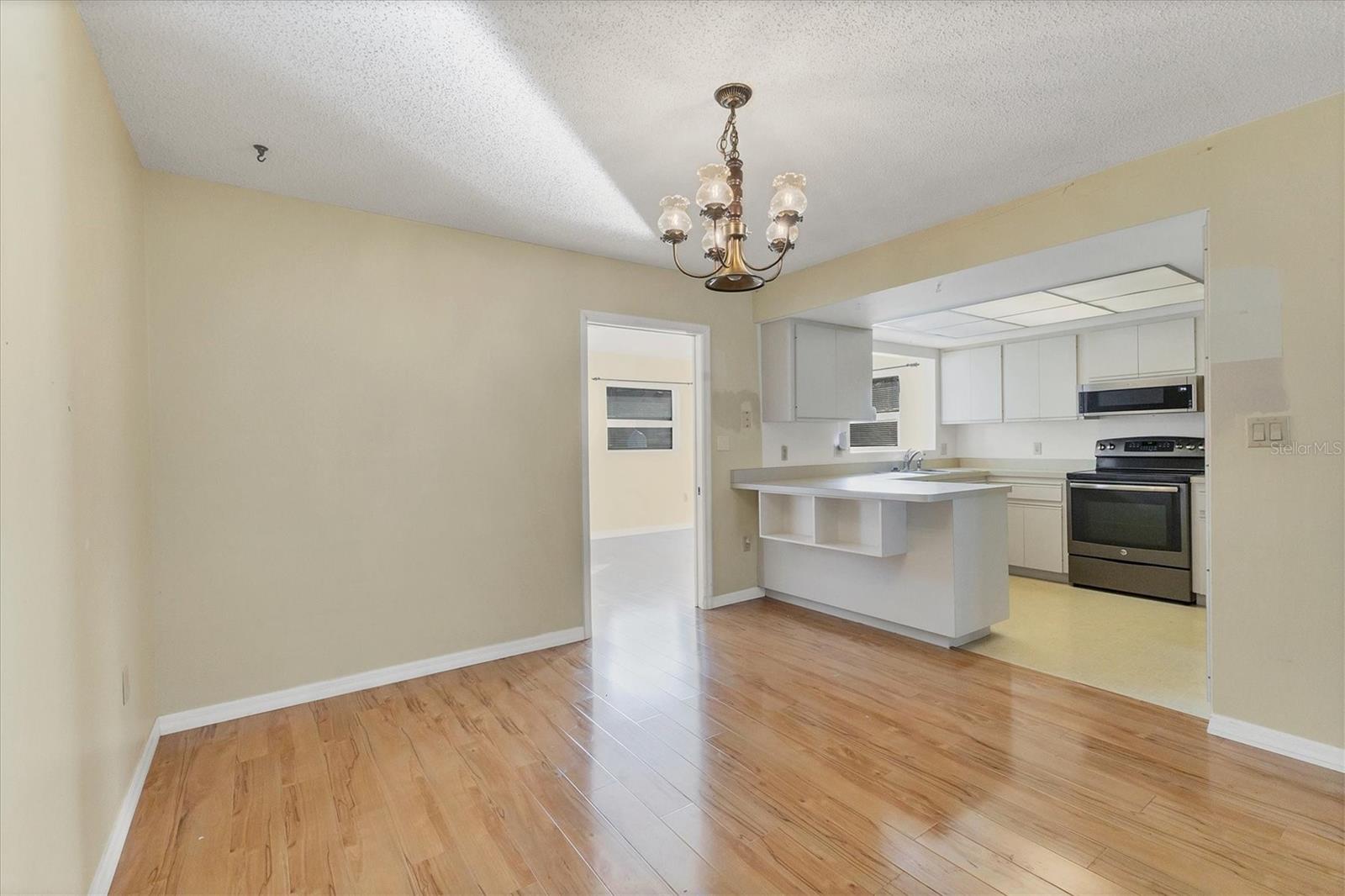 3762 SAN LUIS DR, SARASOTA, FL, 34235