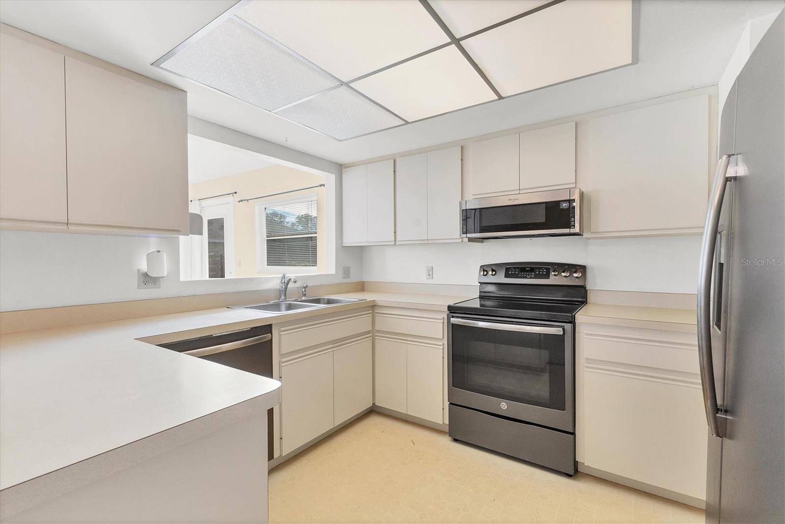 3762 SAN LUIS DR, SARASOTA, FL, 34235