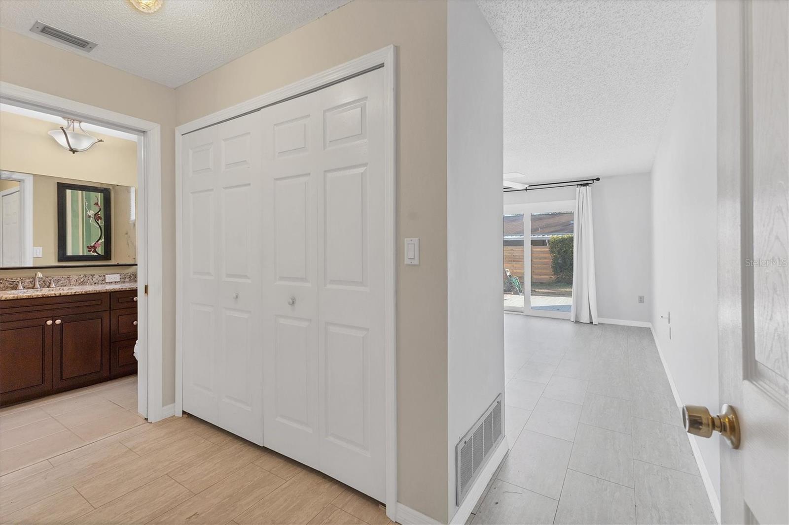 3762 SAN LUIS DR, SARASOTA, FL, 34235