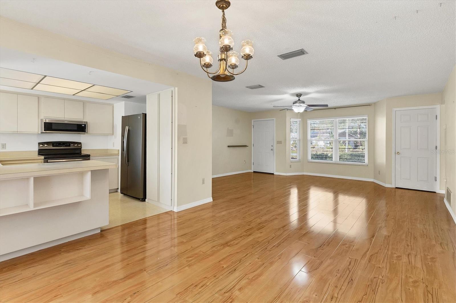 3762 SAN LUIS DR, SARASOTA, FL, 34235