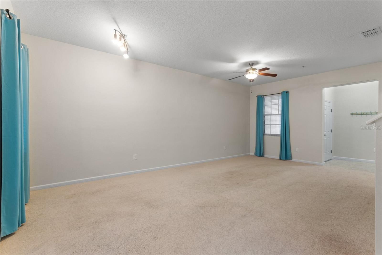 1216 PRIORY CIR, WINTER GARDEN, FL, 34787