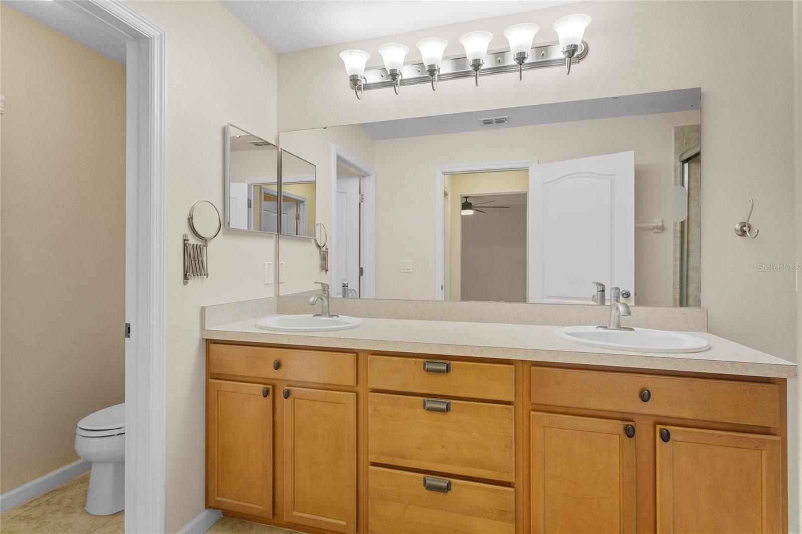 1216 PRIORY CIR, WINTER GARDEN, FL, 34787