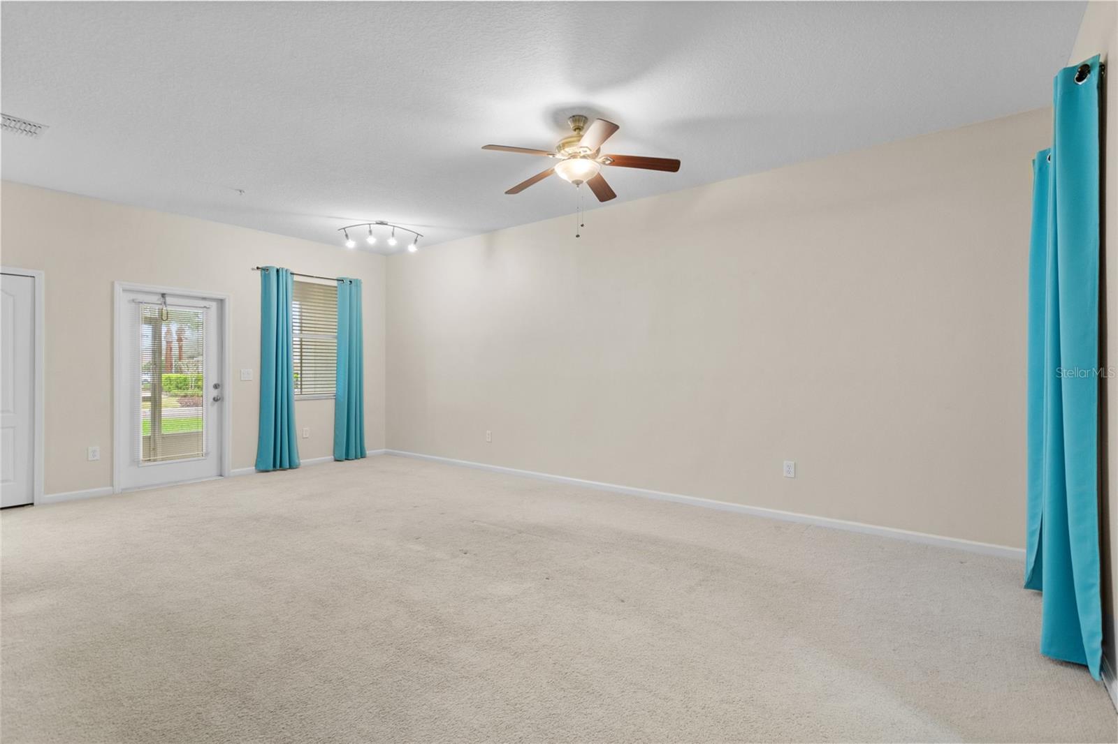 1216 PRIORY CIR, WINTER GARDEN, FL, 34787