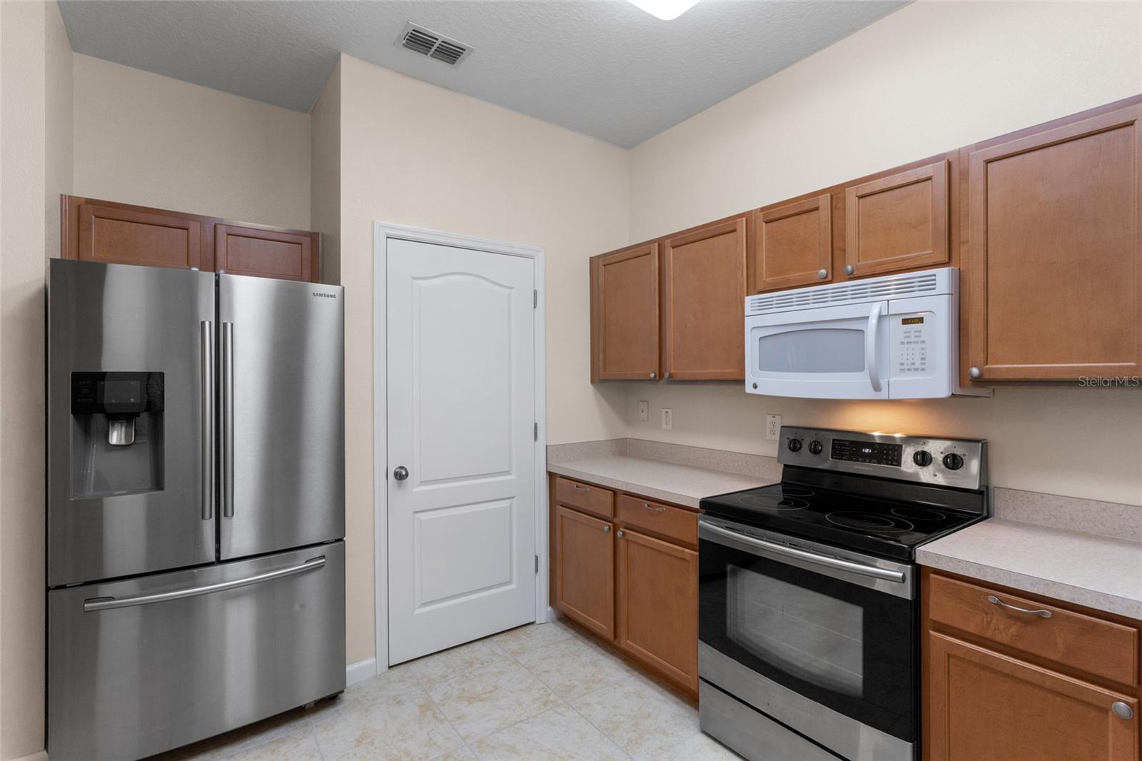 1216 PRIORY CIR, WINTER GARDEN, FL, 34787