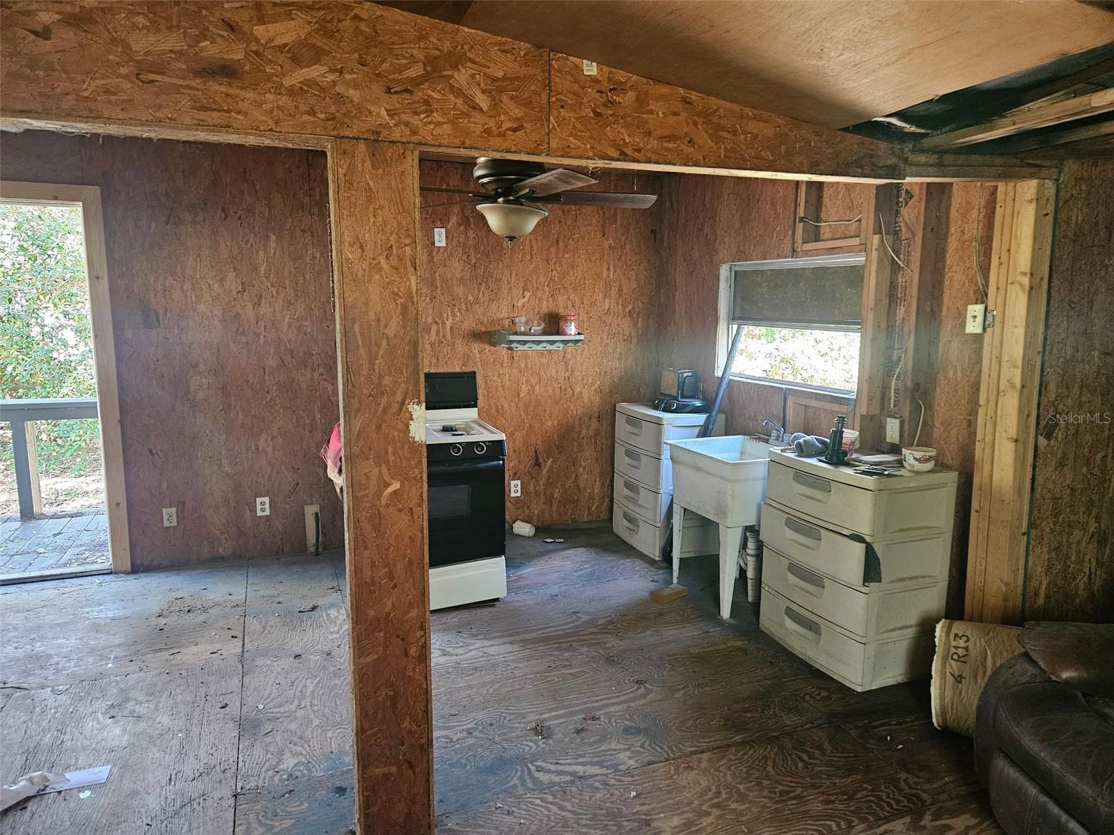 417 RAWLES AVE, ORLANDO, FL, 32833