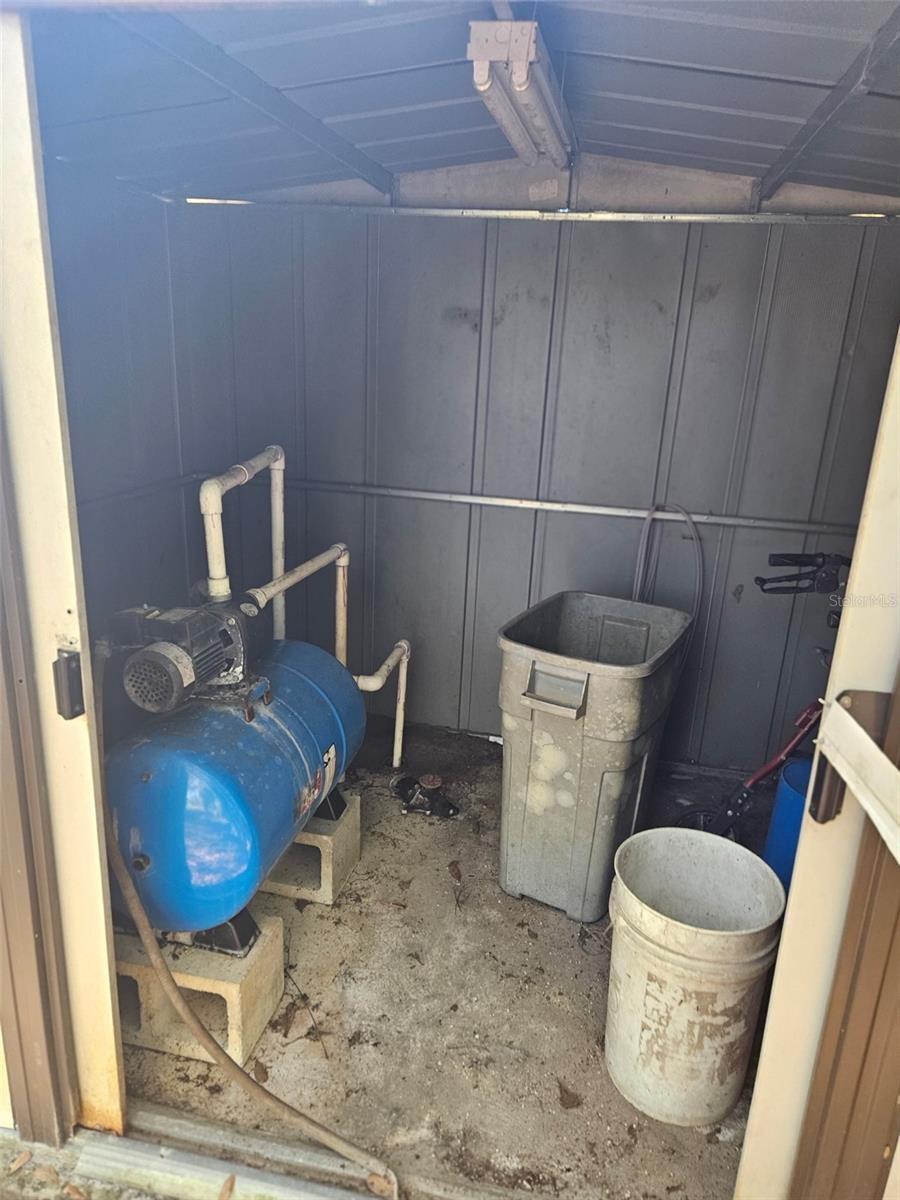 417 RAWLES AVE, ORLANDO, FL, 32833