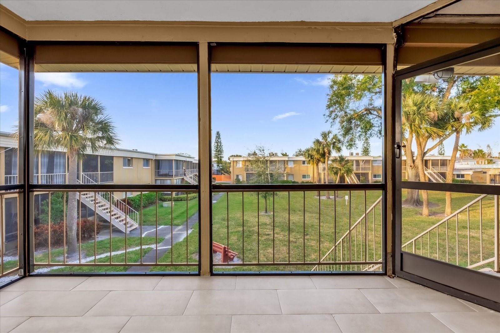 1000 LAKE OF THE WOODS BLVD #203E, CASSELBERRY, FL, 32730