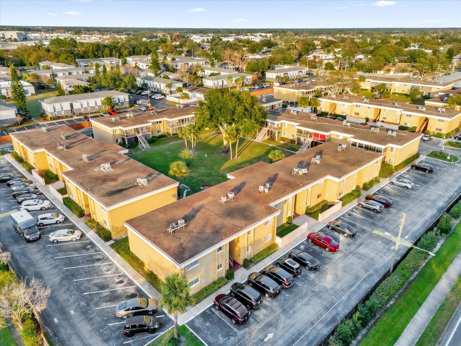1000 LAKE OF THE WOODS BLVD #203E, CASSELBERRY, FL, 32730
