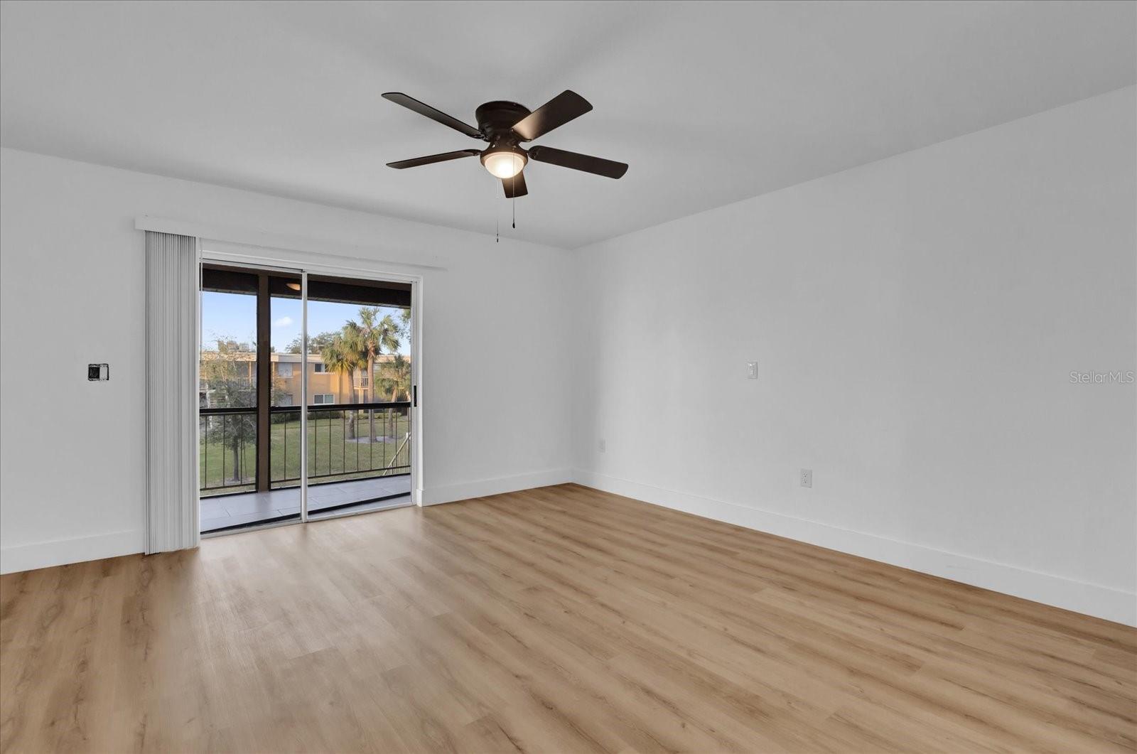 1000 LAKE OF THE WOODS BLVD #203E, CASSELBERRY, FL, 32730