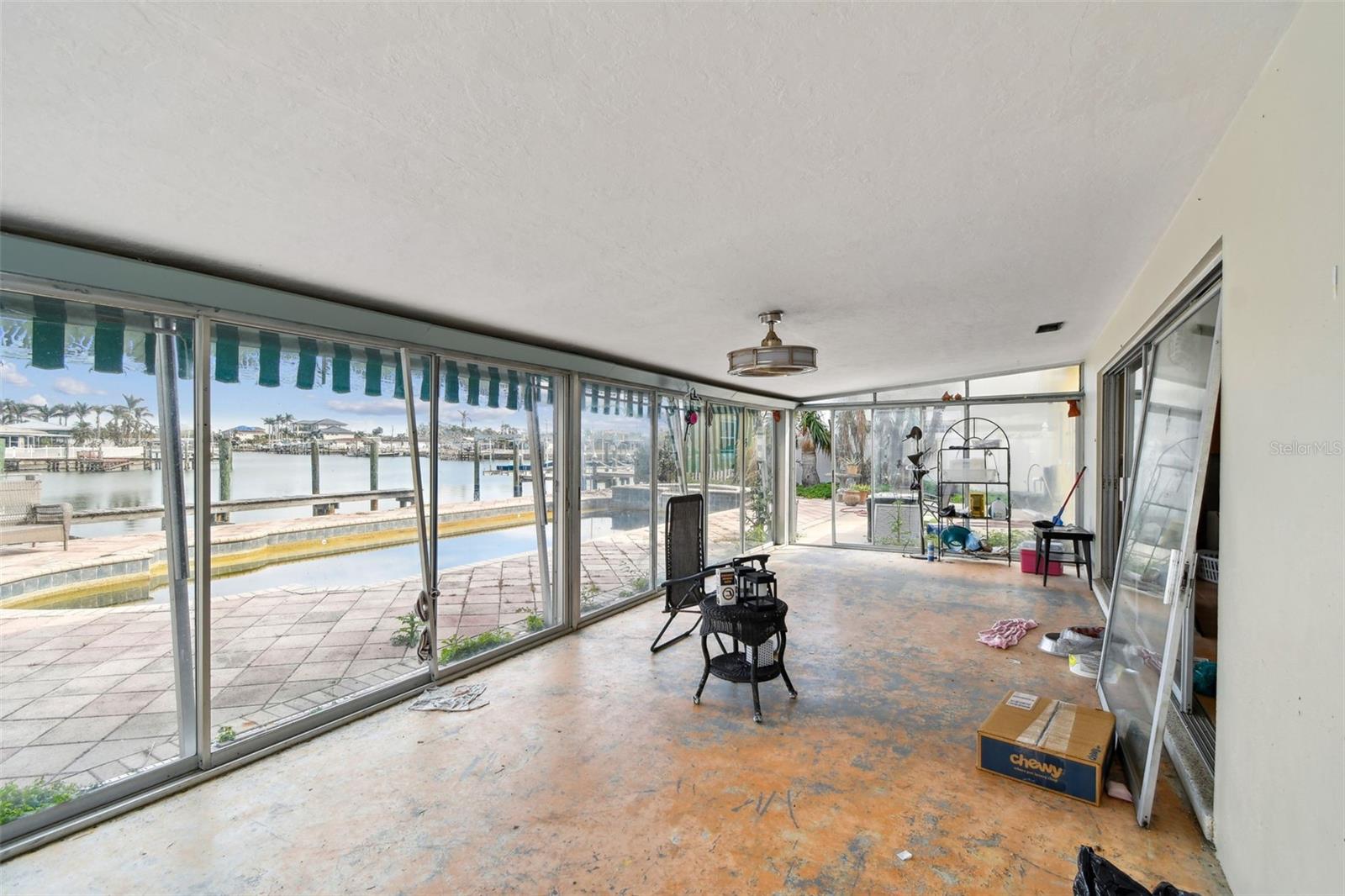 8114 CAUSEWAY BLVD S, ST PETERSBURG, FL, 33707