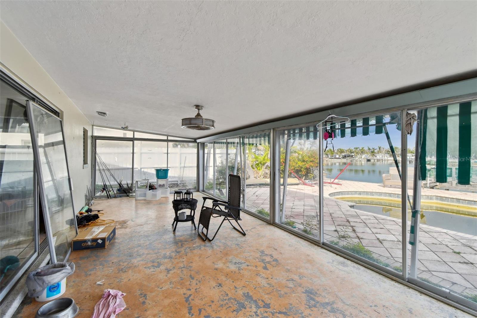 8114 CAUSEWAY BLVD S, ST PETERSBURG, FL, 33707