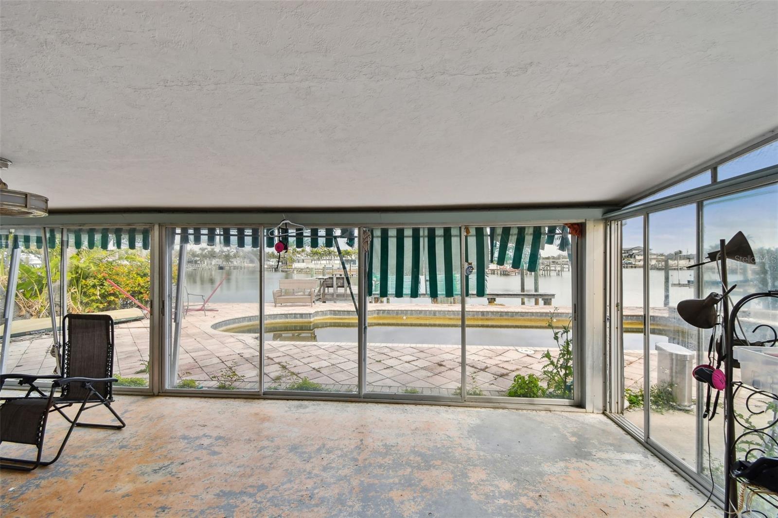 8114 CAUSEWAY BLVD S, ST PETERSBURG, FL, 33707