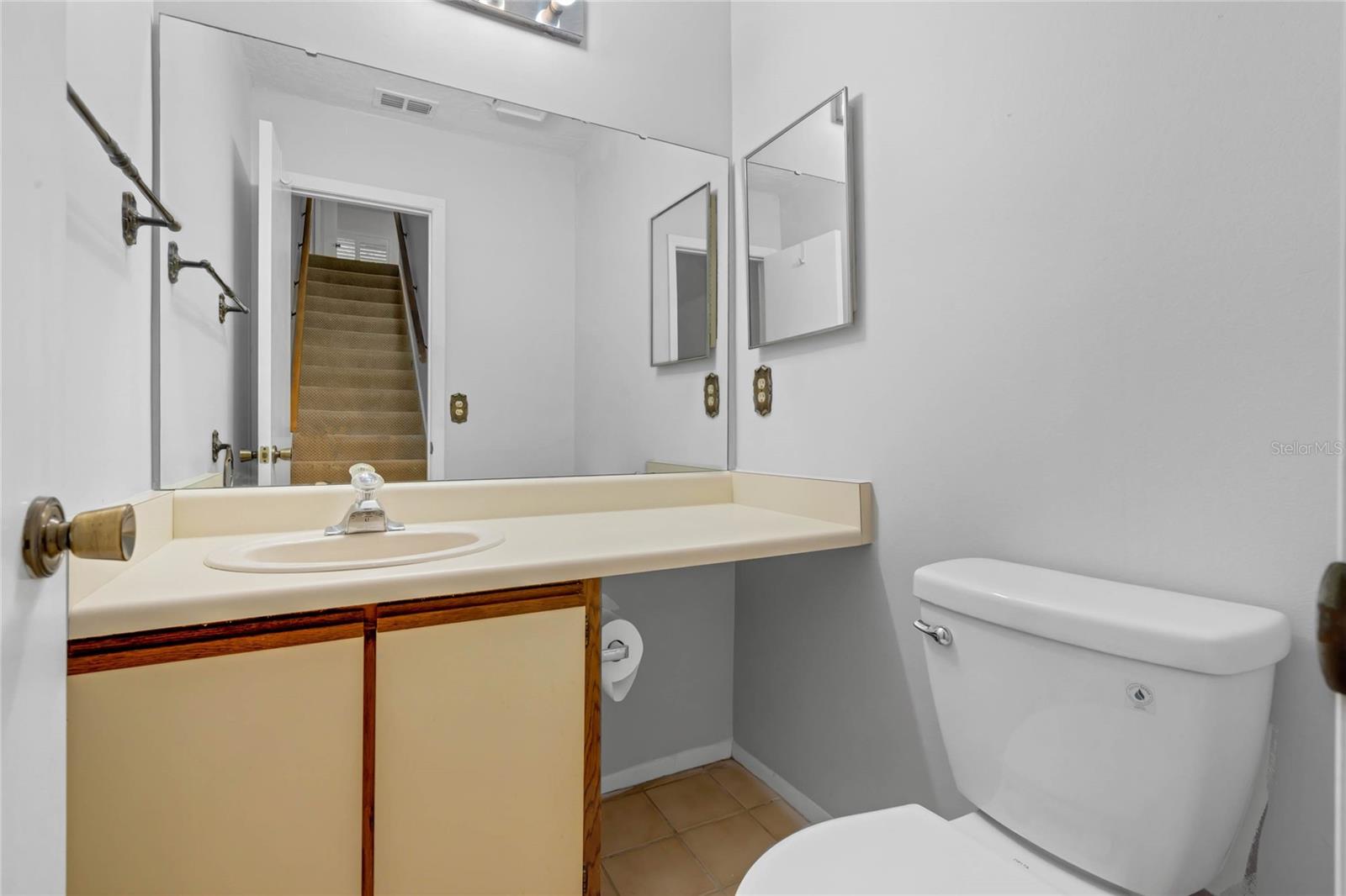 640 LAUREL OAK LN #108, ALTAMONTE SPRINGS, FL, 32701