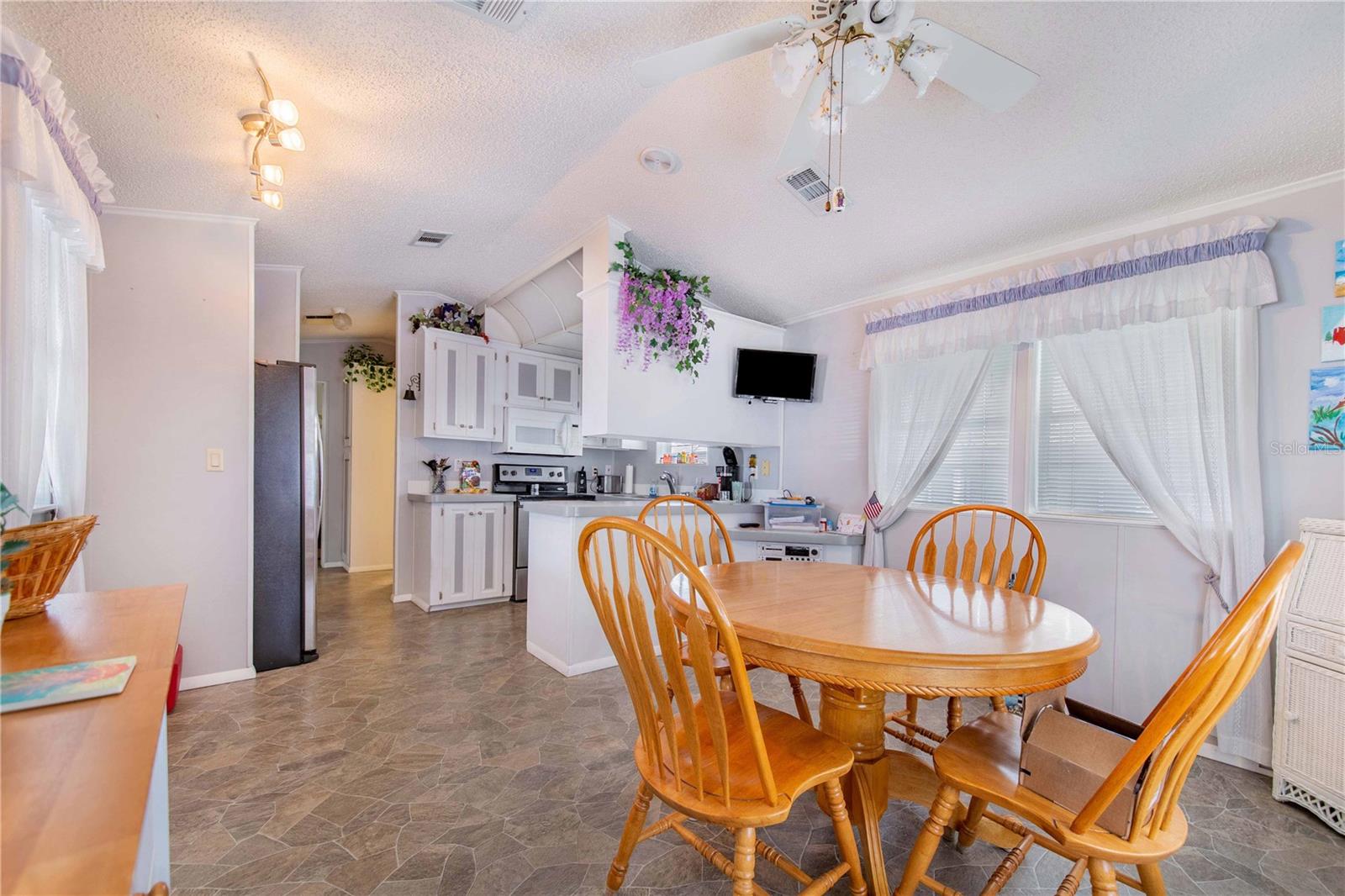 418 PINE LOOP, FROSTPROOF, FL, 33843