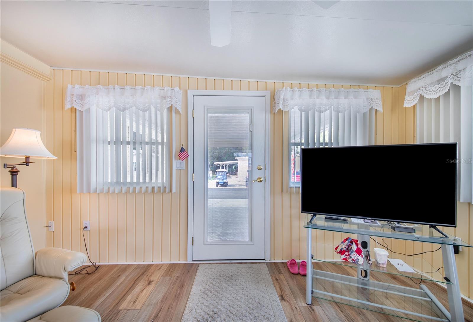 418 PINE LOOP, FROSTPROOF, FL, 33843
