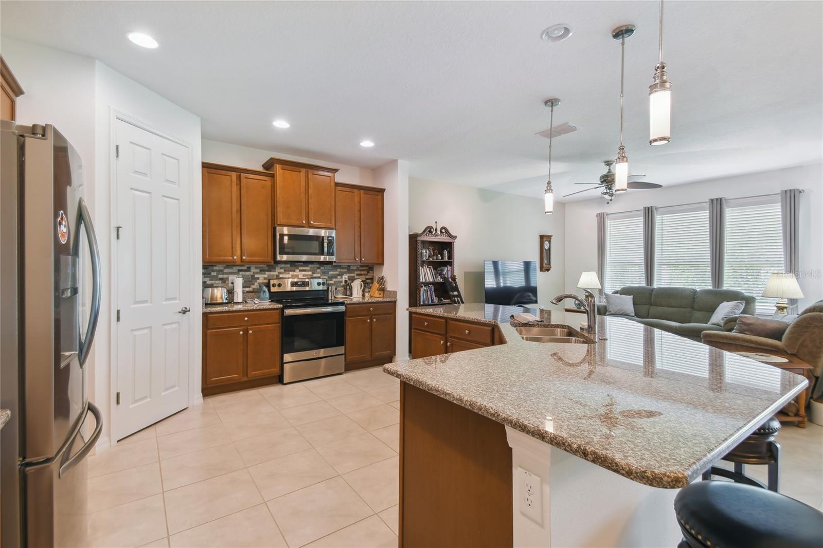 742 SAN JOAQUIN RD, KISSIMMEE, FL, 34759