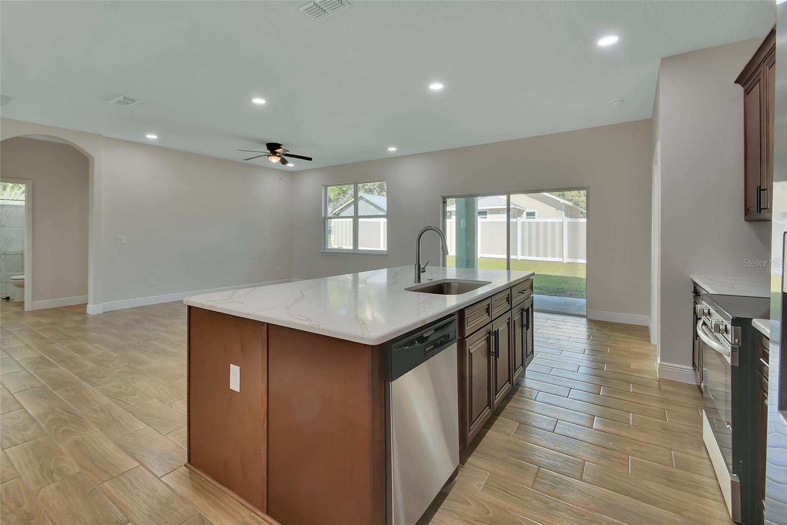 731 E COX ST, DELAND, FL, 32724