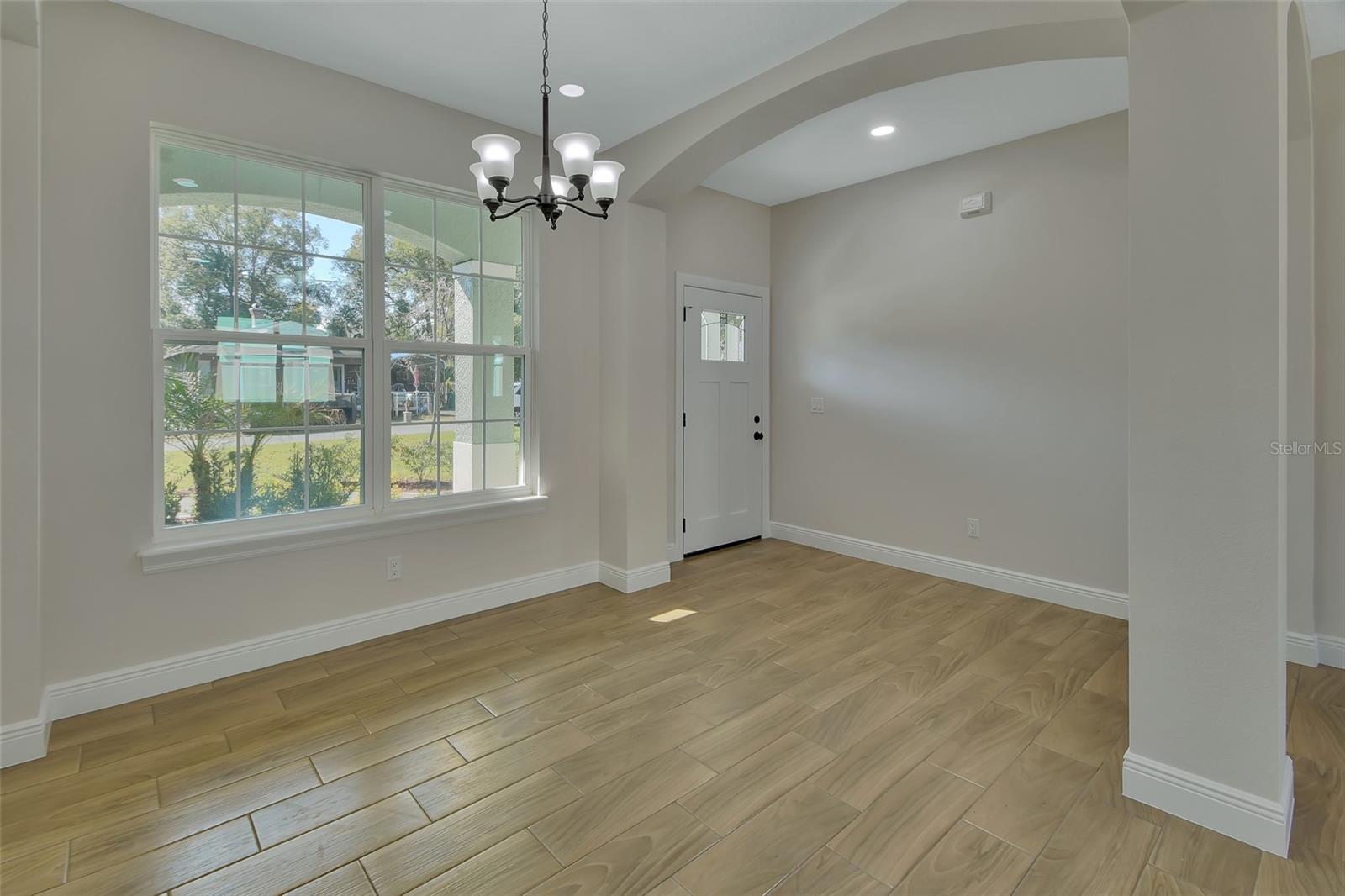 731 E COX ST, DELAND, FL, 32724
