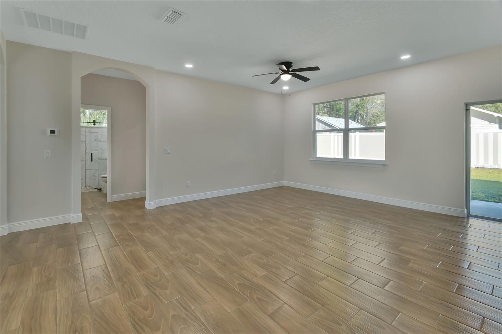 731 E COX ST, DELAND, FL, 32724