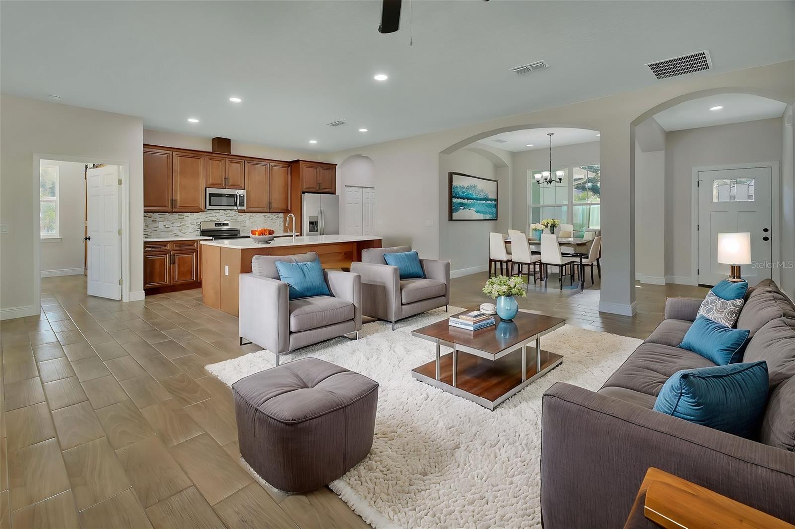 731 E COX ST, DELAND, FL, 32724