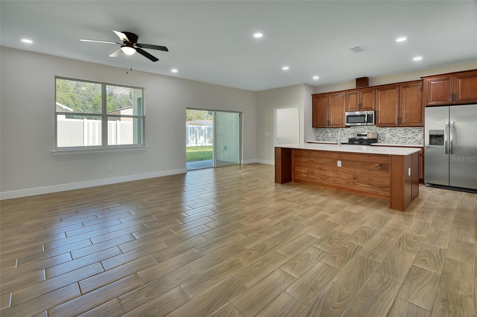 731 E COX ST, DELAND, FL, 32724