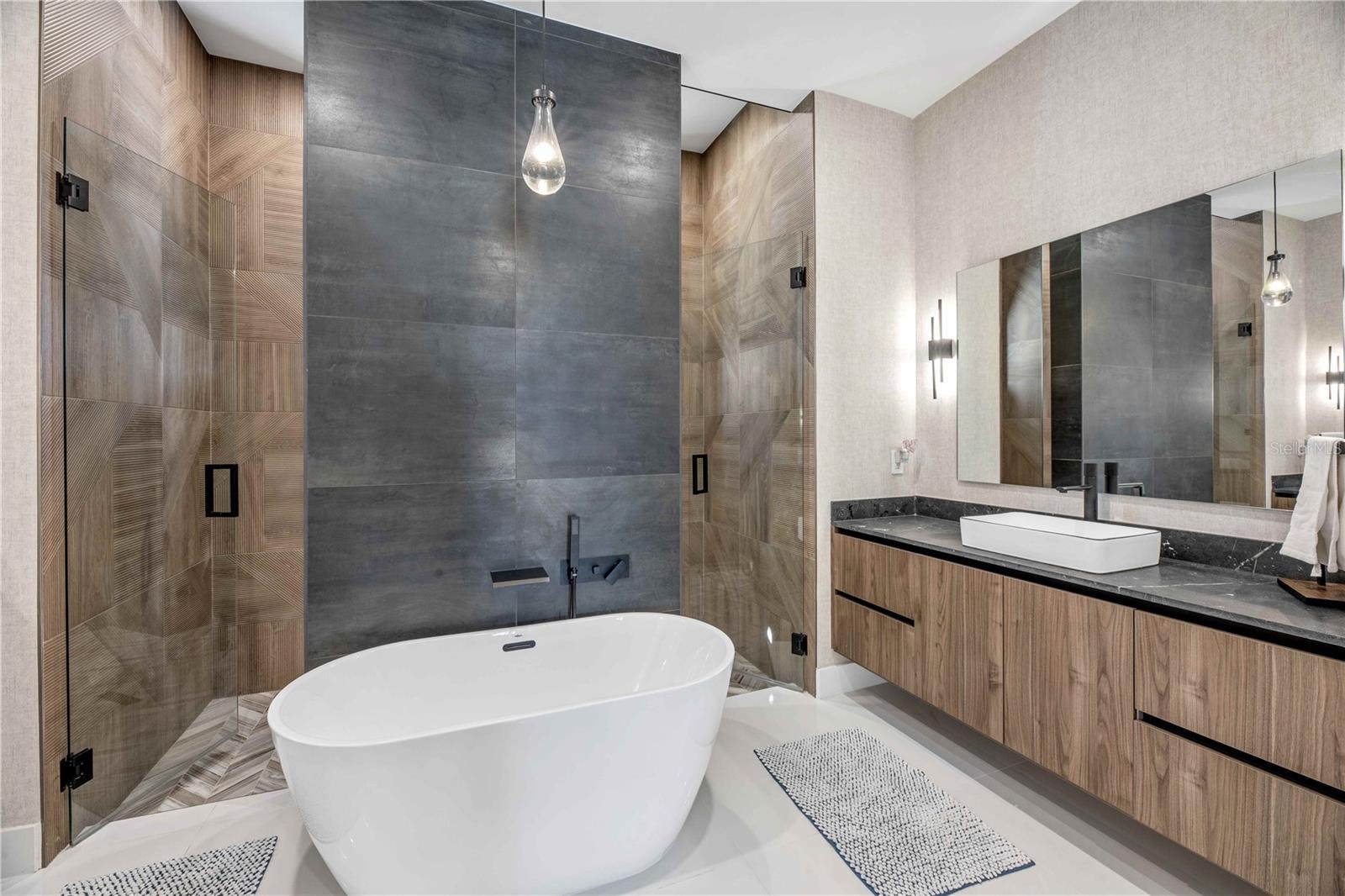 3813 SW 3RD ST, CAPE CORAL, FL, 33991