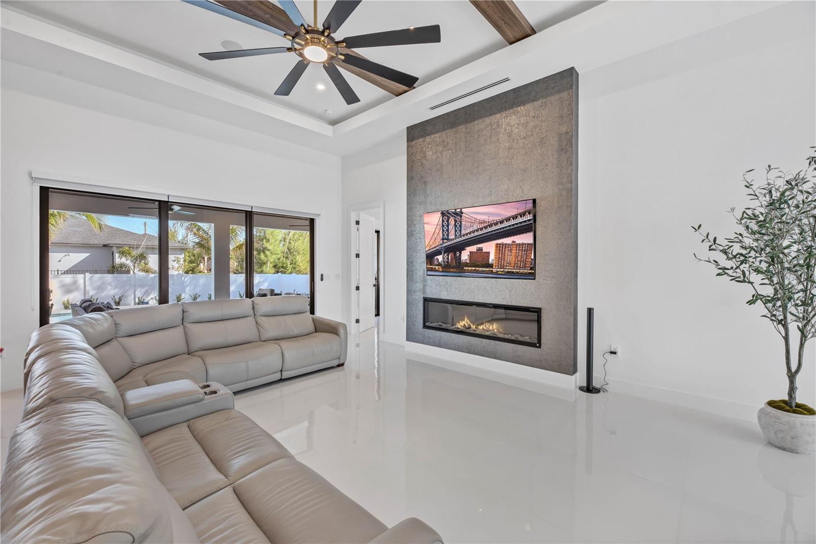 3813 SW 3RD ST, CAPE CORAL, FL, 33991