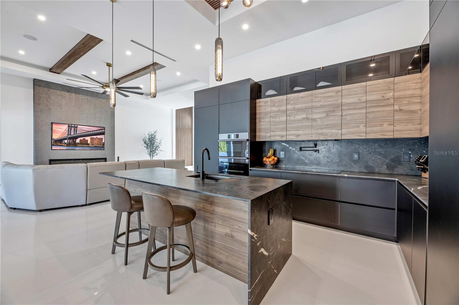 3813 SW 3RD ST, CAPE CORAL, FL, 33991