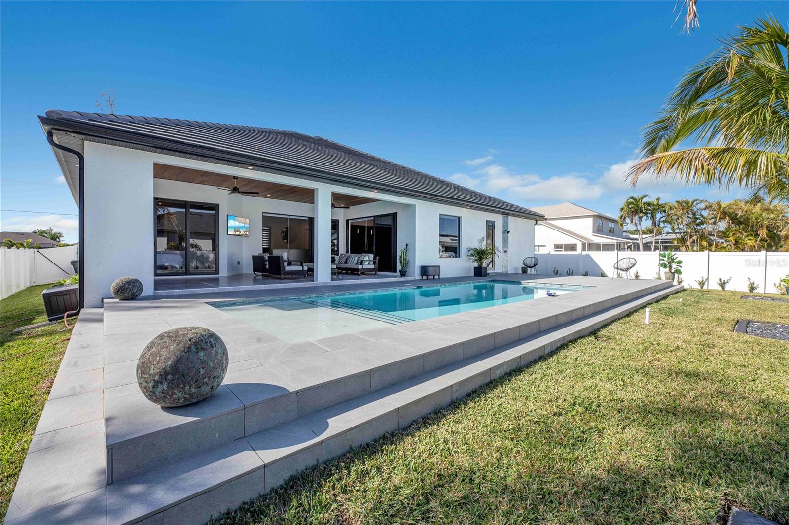 3813 SW 3RD ST, CAPE CORAL, FL, 33991